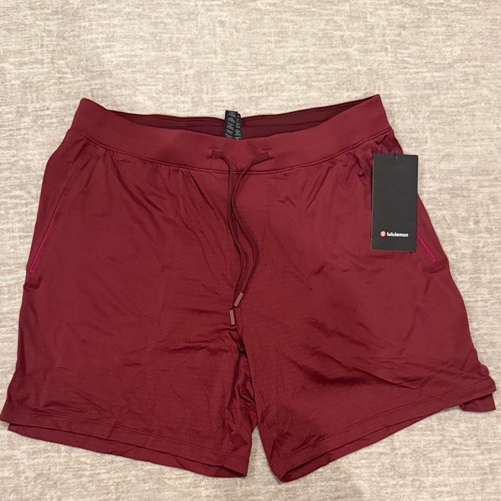 lululemon athletica Men’s License to Train 7” Athletic Shorts